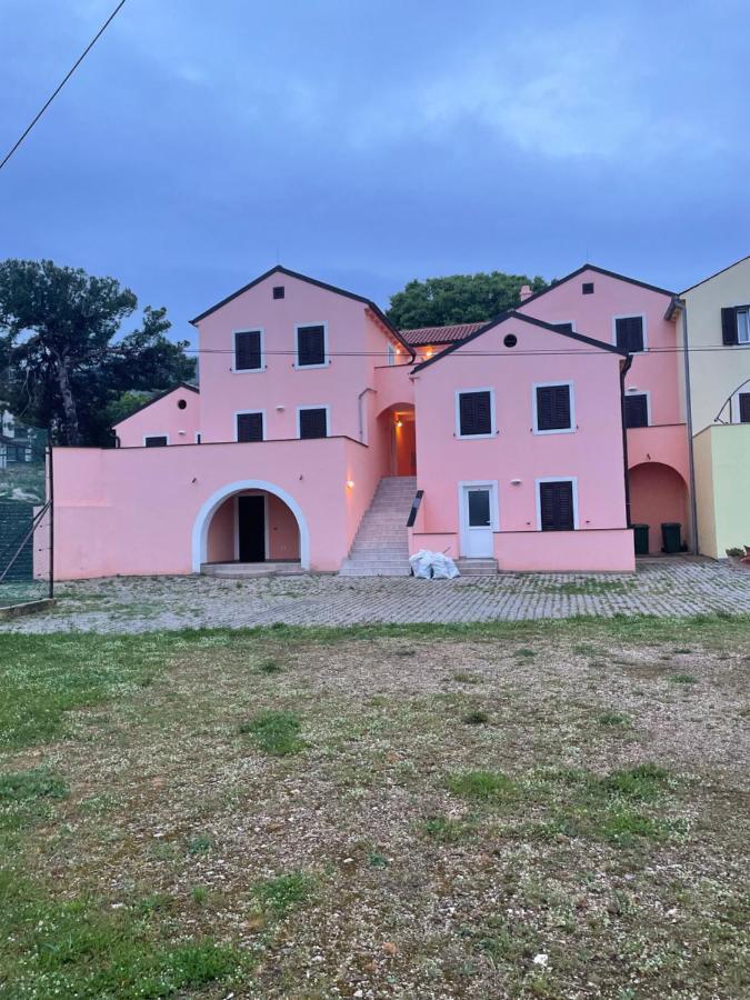 Ferienwohnung Oaza Nerezine Exterior foto